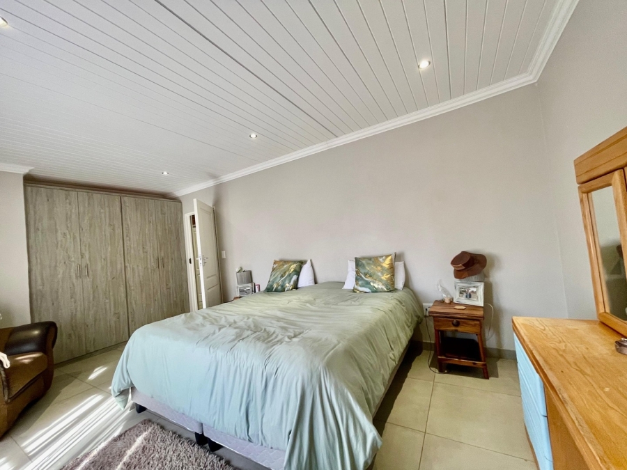 2 Bedroom Property for Sale in Potchefstroom North West
